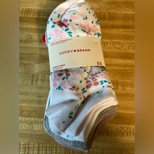 🌸Lucky🍀Brand No Show Socks
